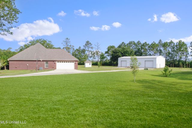 7414 Fountainbleau Road, Ocean Springs, MS 39564
