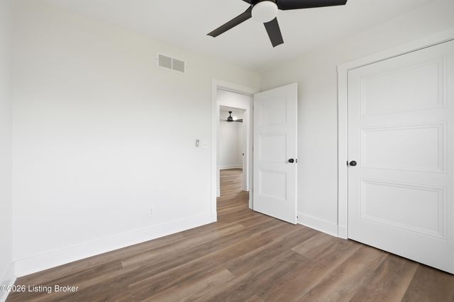 3069 Barlows Brook Rd, Shelbyville, KY 40065