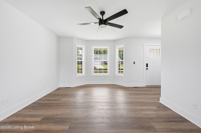 3069 Barlows Brook Rd, Shelbyville, KY 40065