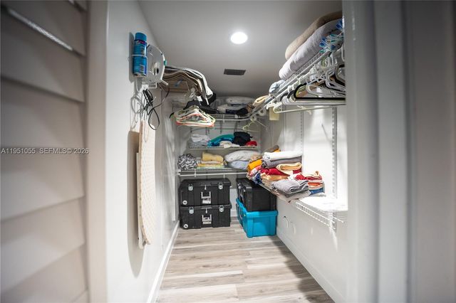 4000 Crystal Lake Dr 114, Deerfield Beach, FL 33064