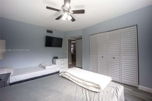 4000 Crystal Lake Dr 114, Deerfield Beach, FL 33064