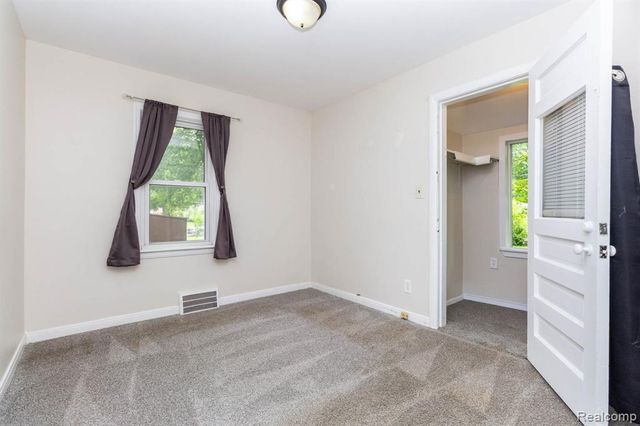 33627 Bock Street, Garden City, MI 48135