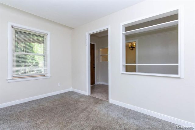 33627 Bock Street, Garden City, MI 48135