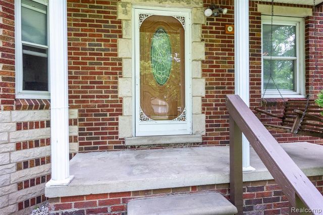 33627 Bock Street, Garden City, MI 48135