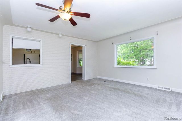 33627 Bock Street, Garden City, MI 48135