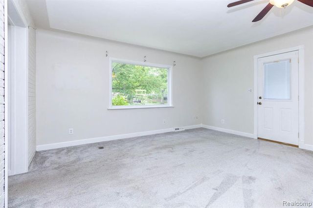 33627 Bock Street, Garden City, MI 48135
