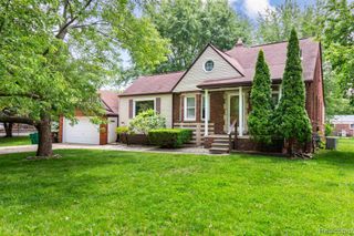 33627 Bock Street, Garden City, MI 48135