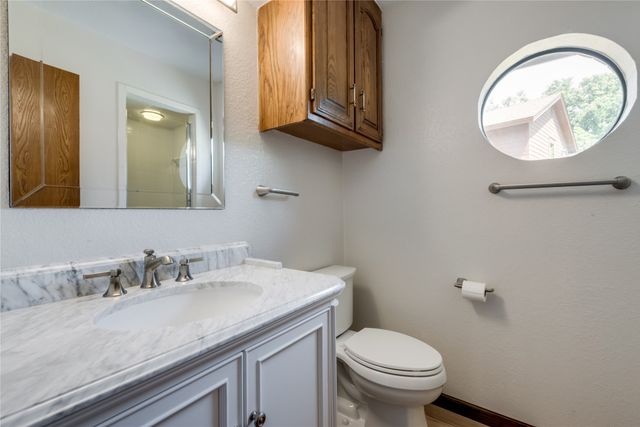 510 Dunn Court, Grapevine, TX 76051