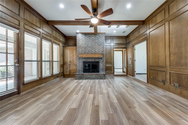 510 Dunn Court, Grapevine, TX 76051