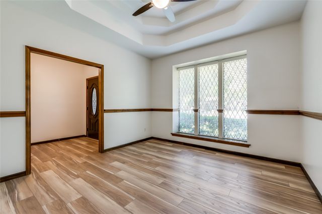 510 Dunn Court, Grapevine, TX 76051