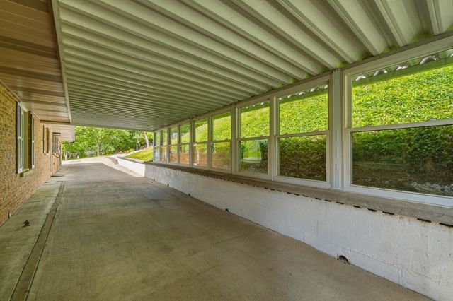 502 Forest Road, Huntington, WV 25705