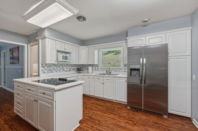 502 Forest Road, Huntington, WV 25705