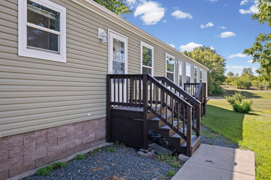 327 Cimarron, Lake Elmo, MN 55042 — photo 2