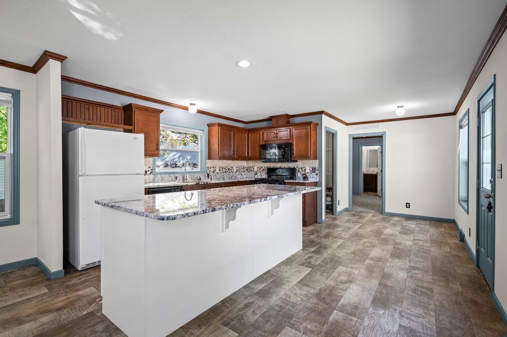 327 Cimarron, Lake Elmo, MN 55042 — photo 5