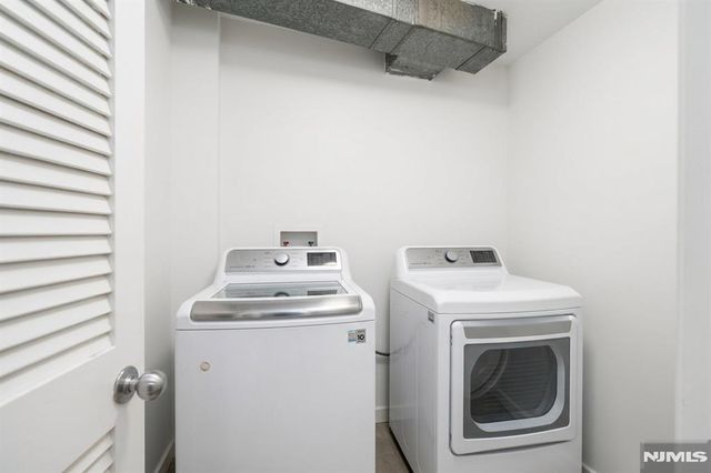 207 Pond Terrace 4D, Twp Of Washington, NJ 07676