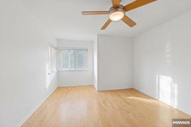 207 Pond Terrace 4D, Twp Of Washington, NJ 07676