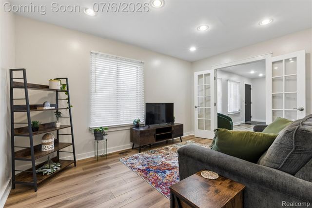 9597 Harbour Cove Court 105, Ypsilanti Charter Township, MI 48197
