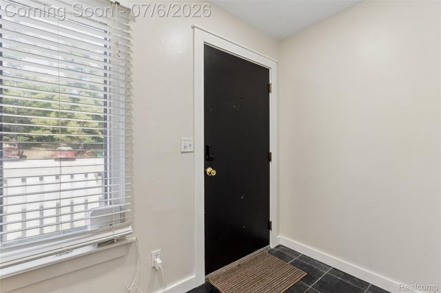 9597 Harbour Cove Court 105, Ypsilanti Charter Township, MI 48197