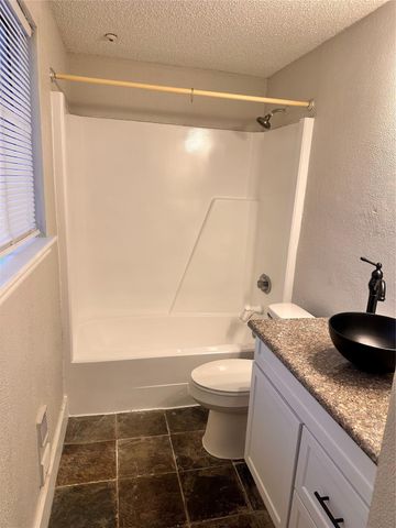 3730 Thistlemont Drive 102, Houston, TX 77042