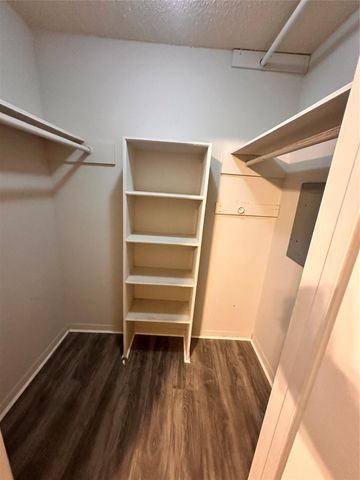 3730 Thistlemont Drive 102, Houston, TX 77042