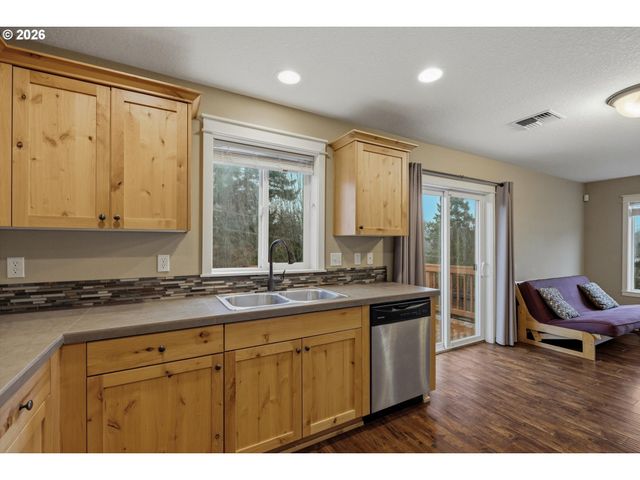 881 LIMELIGHT Ave Nw, Salem, OR 97304