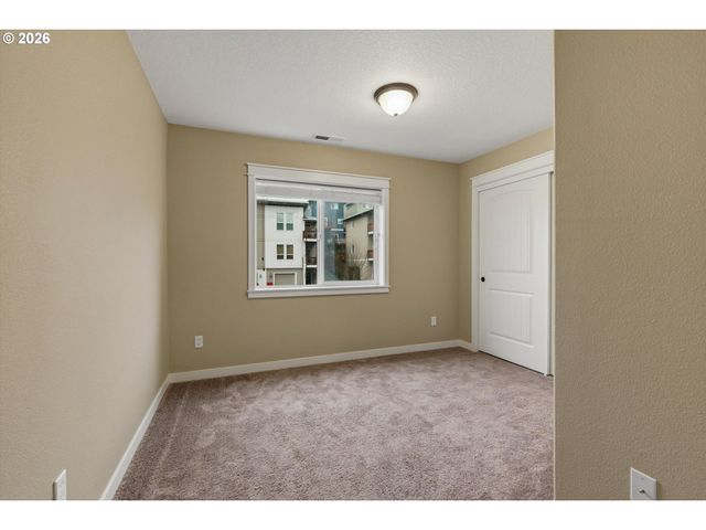 881 LIMELIGHT Ave Nw, Salem, OR 97304