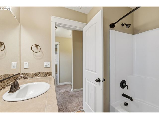 881 LIMELIGHT Ave Nw, Salem, OR 97304