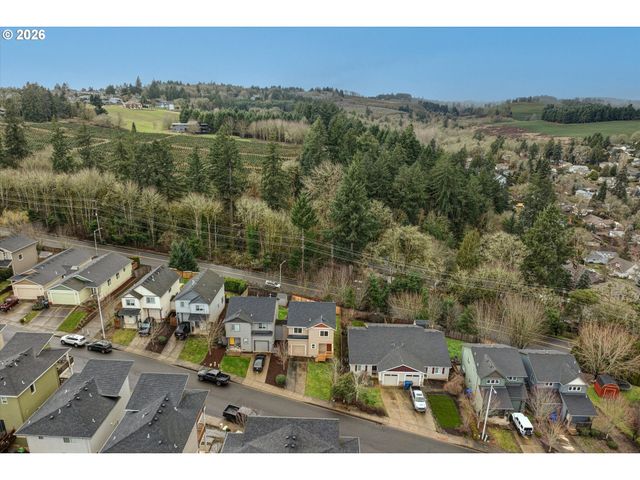 881 LIMELIGHT Ave Nw, Salem, OR 97304