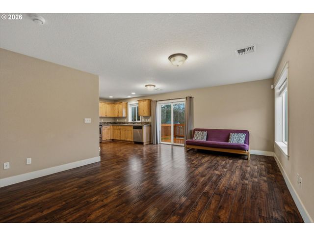 881 LIMELIGHT Ave Nw, Salem, OR 97304