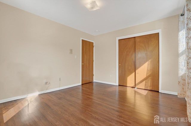 1 Wakefield Drive, Edison, NJ 08820