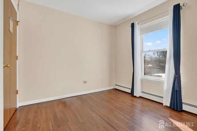 1 Wakefield Drive, Edison, NJ 08820