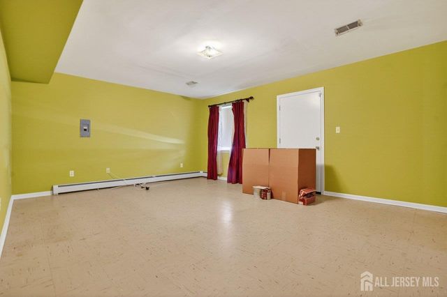 1 Wakefield Drive, Edison, NJ 08820