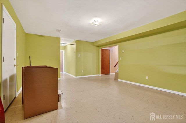 1 Wakefield Drive, Edison, NJ 08820