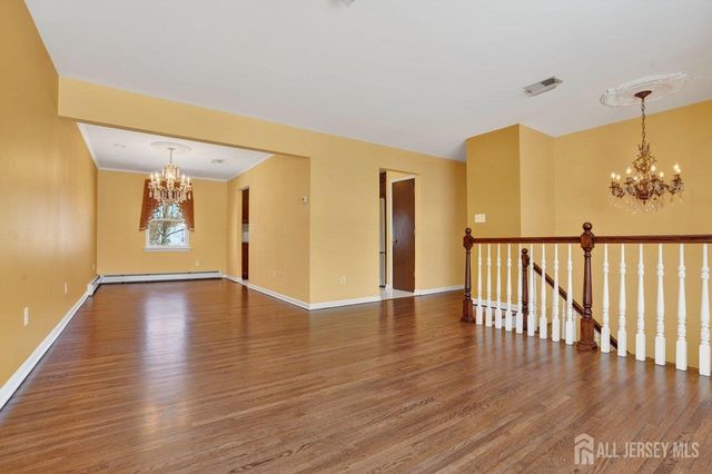 1 Wakefield Drive, Edison, NJ 08820