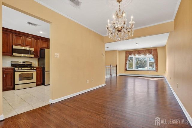 1 Wakefield Drive, Edison, NJ 08820