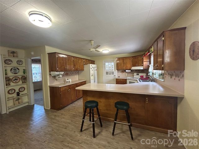 402 E 24TH Street, Kannapolis, NC 28083