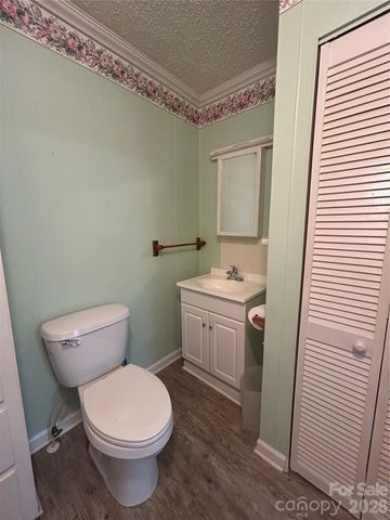 402 E 24TH Street, Kannapolis, NC 28083
