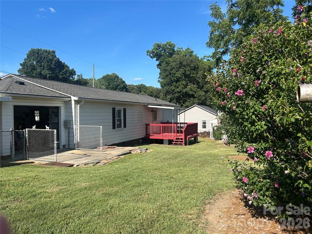 402 E 24TH Street, Kannapolis, NC 28083