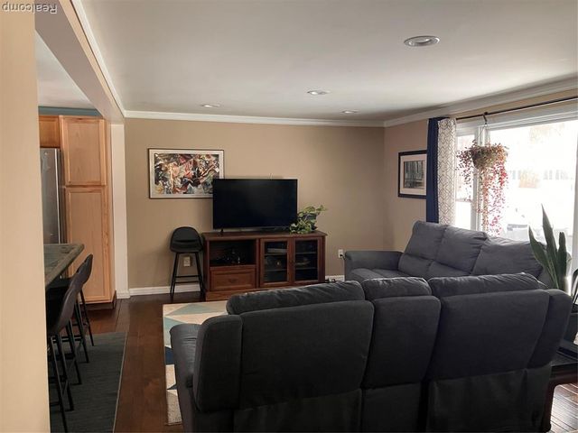 276 Bramble Brae Street, White Lake, MI 48386