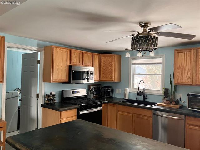 276 Bramble Brae Street, White Lake, MI 48386