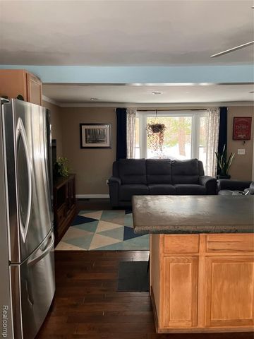 276 Bramble Brae Street, White Lake, MI 48386