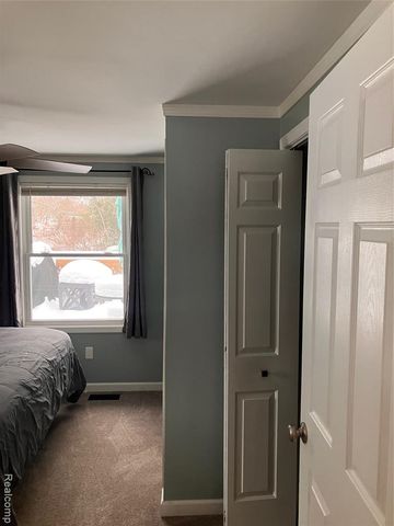 276 Bramble Brae Street, White Lake, MI 48386