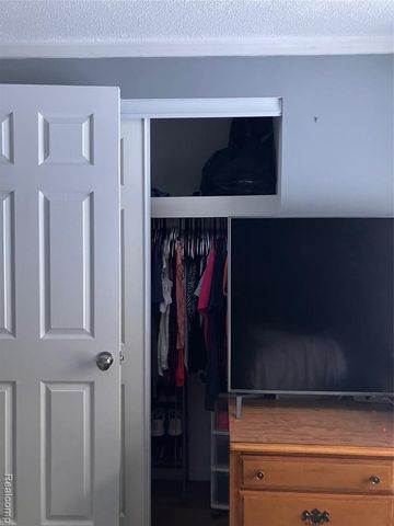 276 Bramble Brae Street, White Lake, MI 48386