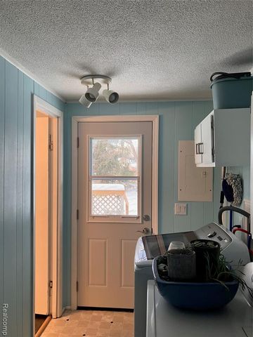 276 Bramble Brae Street, White Lake, MI 48386