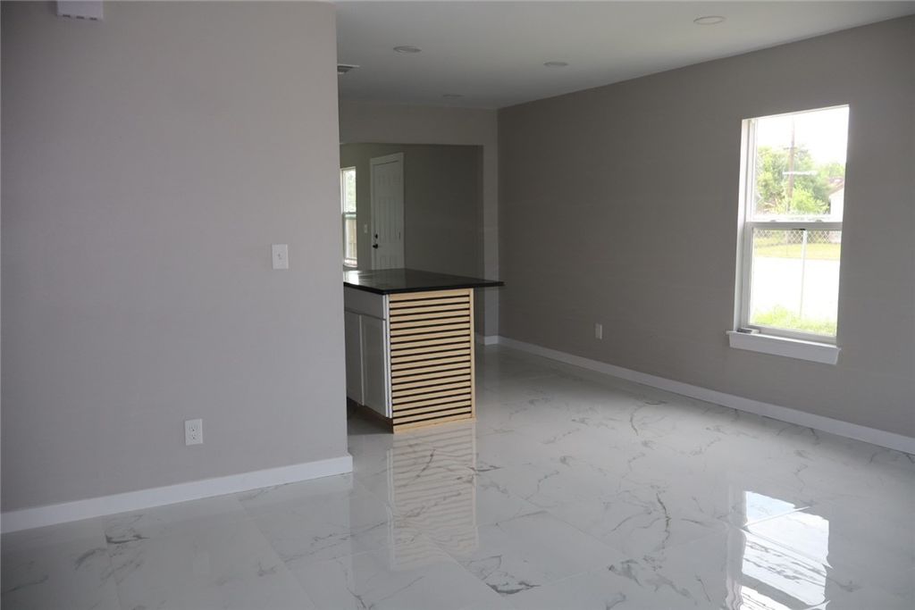 4501 Bernandino St, Corpus Christi, TX 78416 — photo 4
