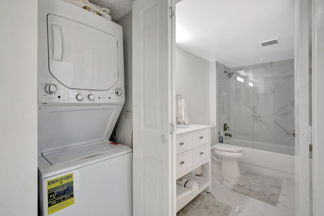 13355 SW 16th Court 309 E, Pembroke Pines, FL 33027