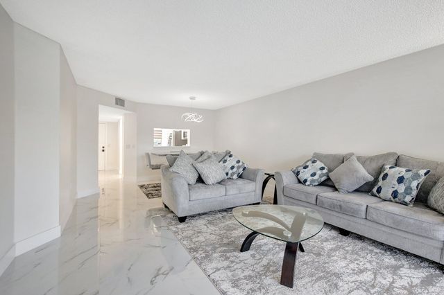 13355 SW 16th Court 309 E, Pembroke Pines, FL 33027