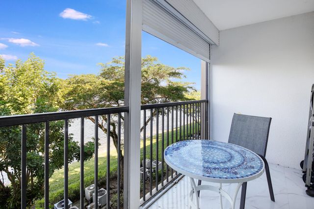 13355 SW 16th Court 309 E, Pembroke Pines, FL 33027