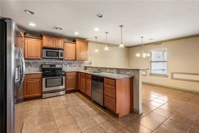 2914 N 17th Street, Rogers, AR 72756