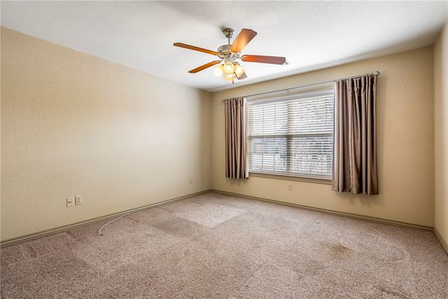 2914 N 17th Street, Rogers, AR 72756